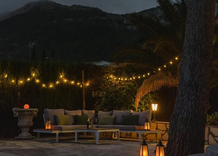 La Mediterranea De Heracles En * Denia